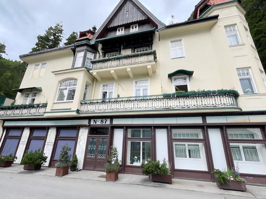 Villa Alexandercharmante Wohnung Mit Bergblick, Villa Alexander Semmering Exterior photo